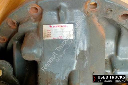 Renault Trucks """PONT MS17X EVO RATIO 2,47 (60590)"" (60742)"